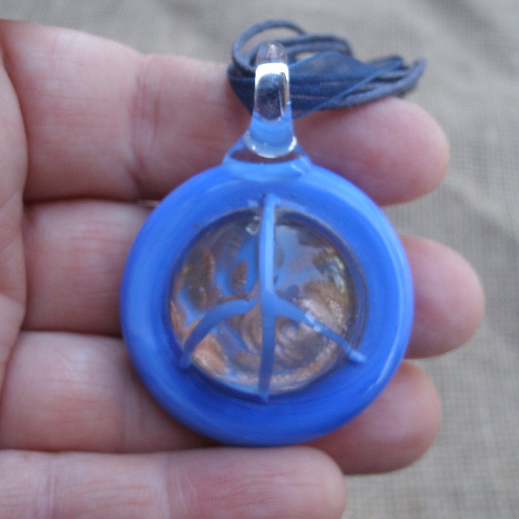 Murano Glass Peace Sign Pendant Necklace 18$